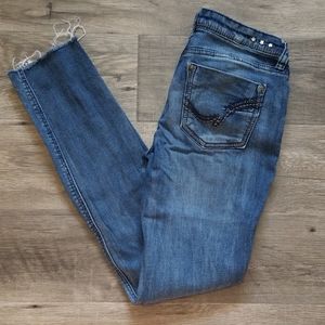 Vanilla Star Distressed Skinny Jeans